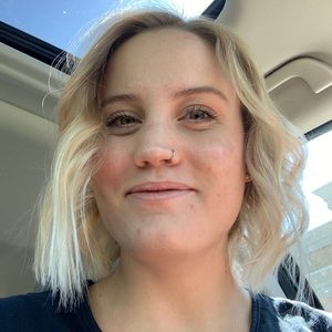 Meet your Posher, Marie